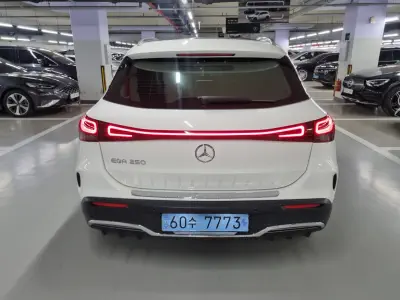 Mercedes-Benz EQA