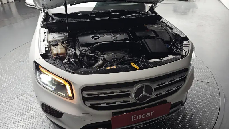Mercedes-Benz GLB-Class
