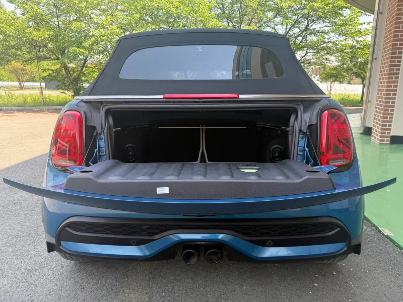 MINI Cooper Convertible