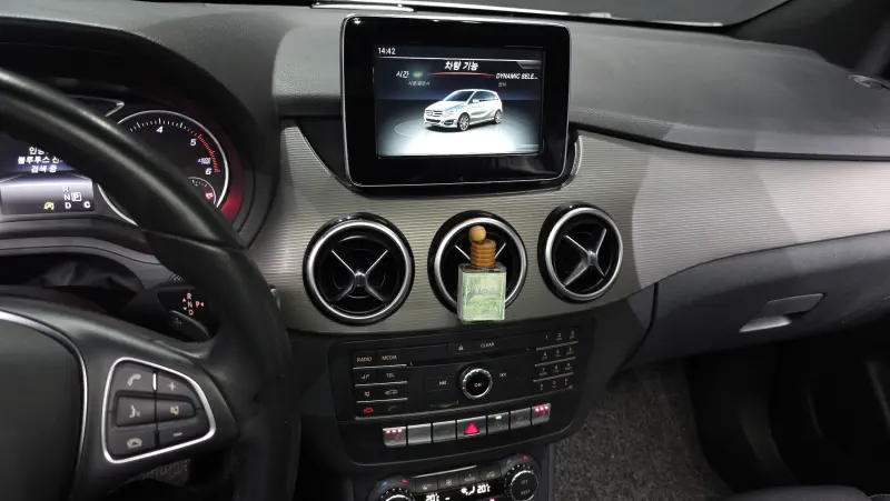 Mercedes-Benz B-Class