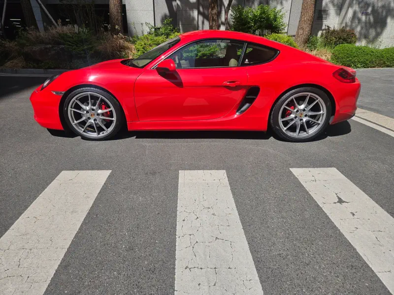 Porsche CAYMAN