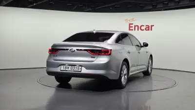 Renault SM6