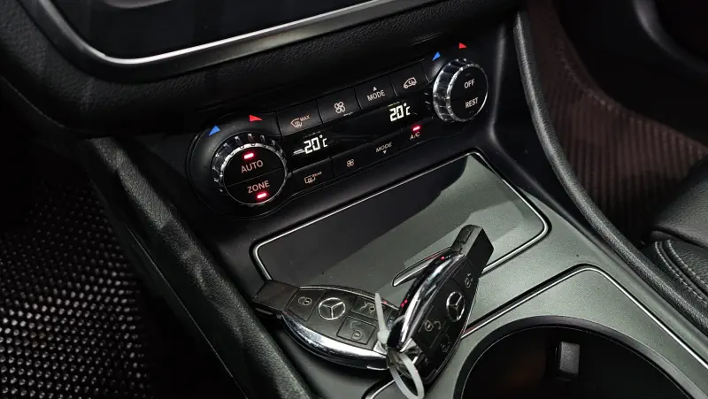 Mercedes-Benz GLA-Class