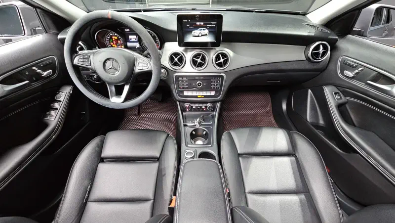 Mercedes-Benz GLA-Class