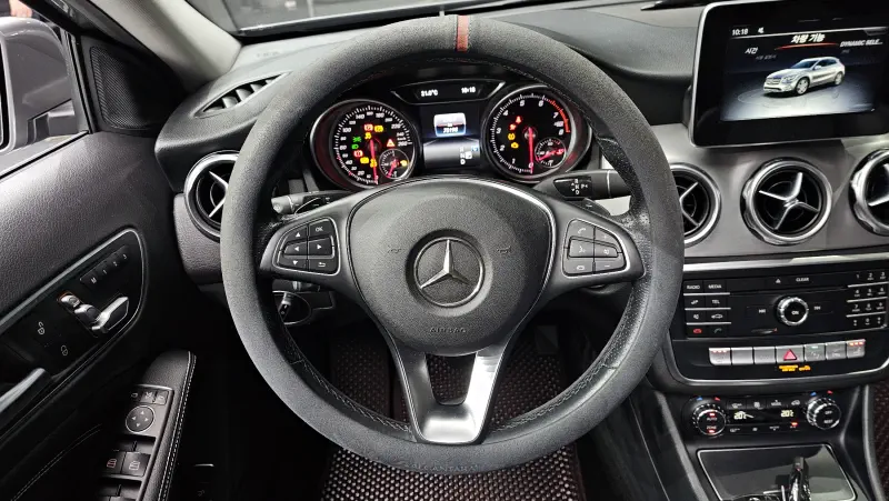 Mercedes-Benz GLA-Class