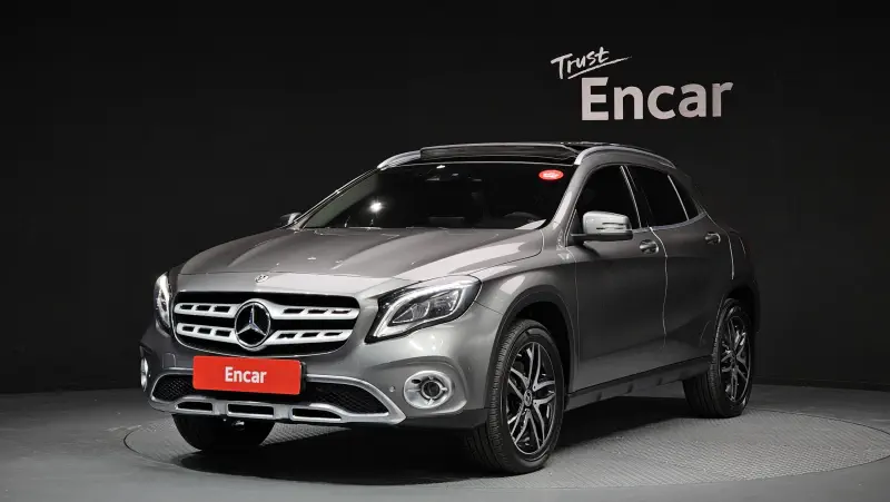 Mercedes-Benz GLA-Class