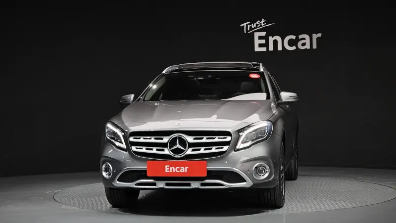 Mercedes-Benz GLA-Class