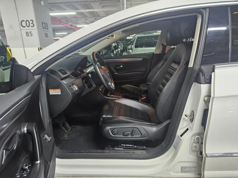 Volkswagen PASSAT CC