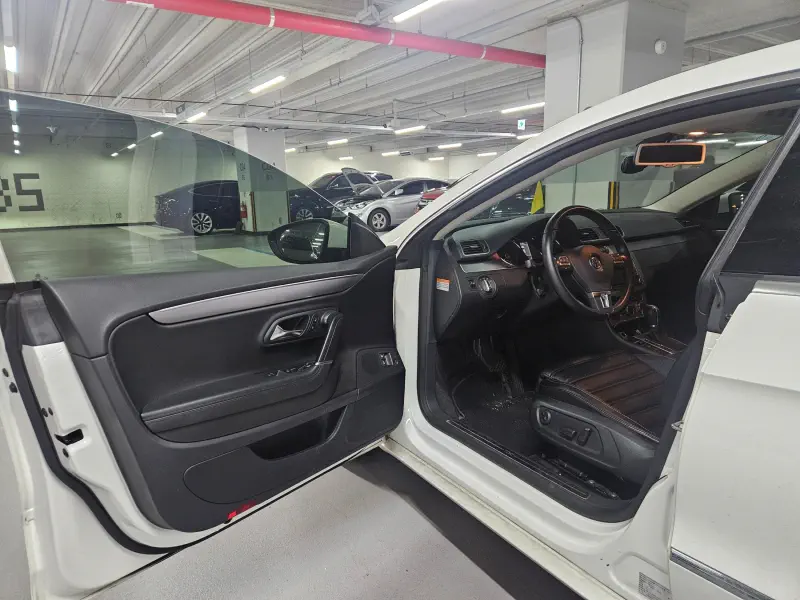 Volkswagen PASSAT CC