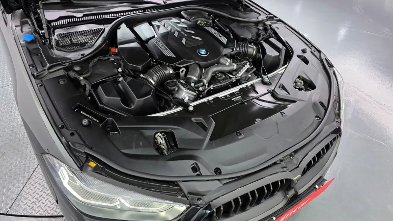 BMW 8-Series
