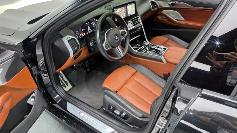 BMW 8-Series