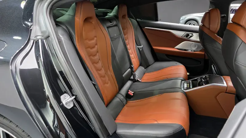 BMW 8-Series