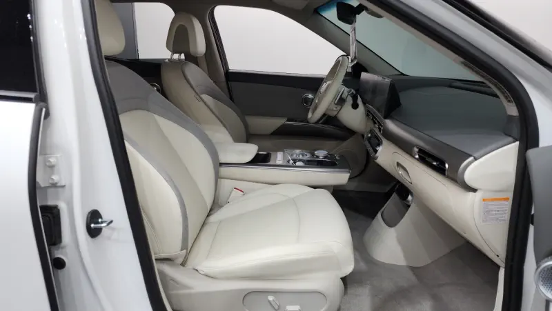 Genesis GV60