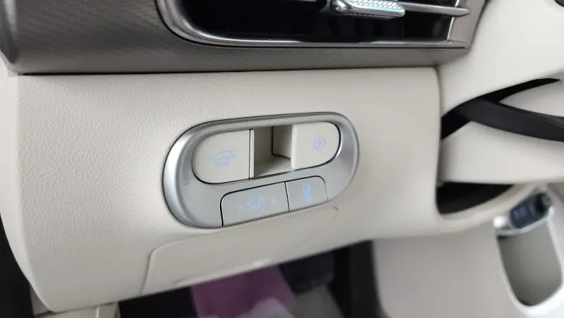 Genesis GV60