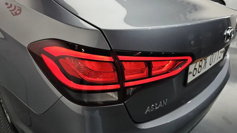 Hyundai Aslan