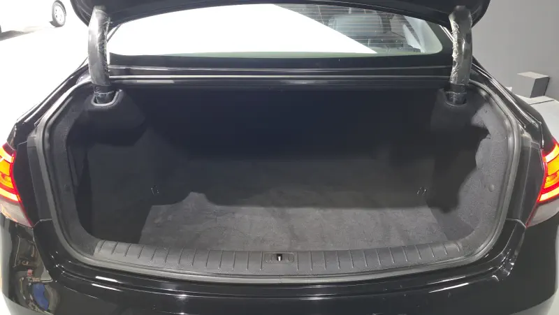 Hyundai Aslan