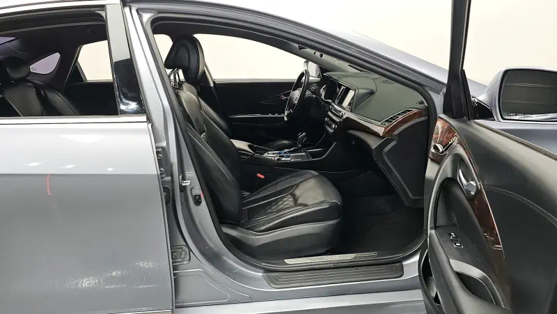 Hyundai Aslan