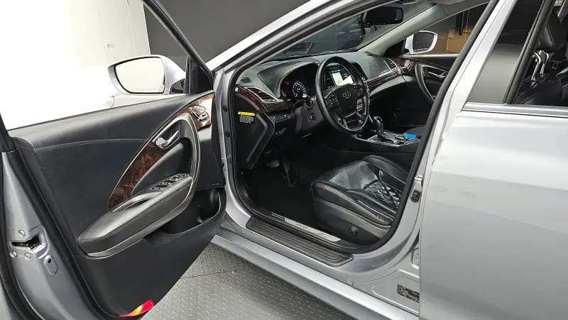 Hyundai Aslan