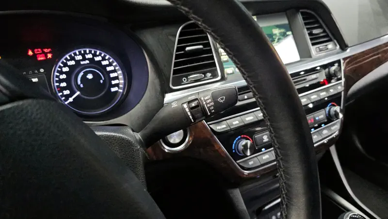 Hyundai Aslan