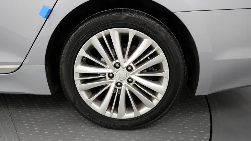 Hyundai Aslan