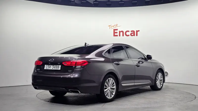 Hyundai Aslan