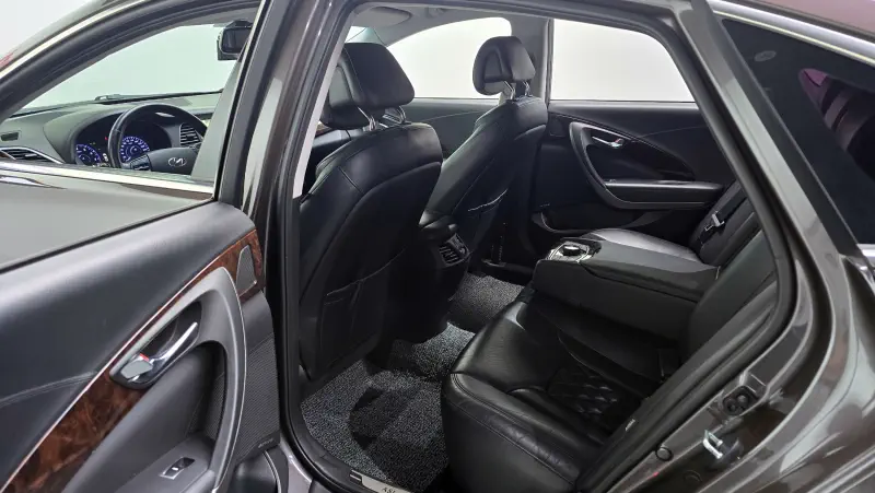 Hyundai Aslan