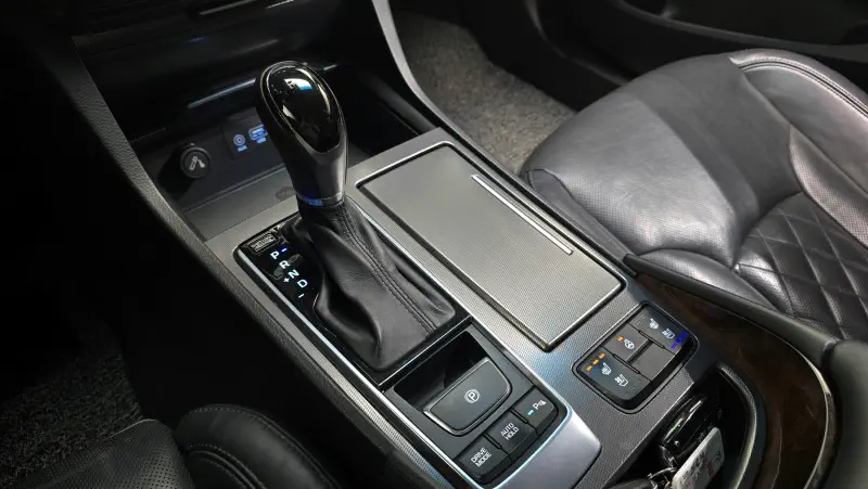Hyundai Aslan