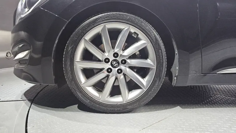 Hyundai Aslan