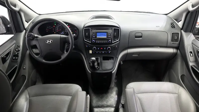 Hyundai Grand Starex