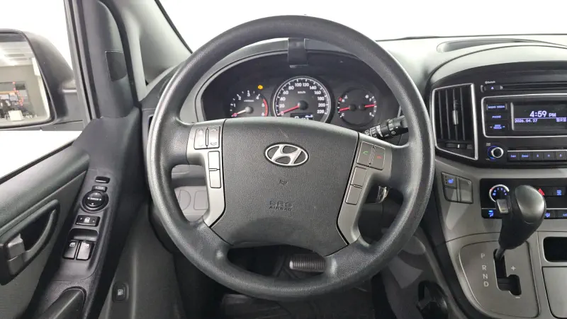 Hyundai Grand Starex