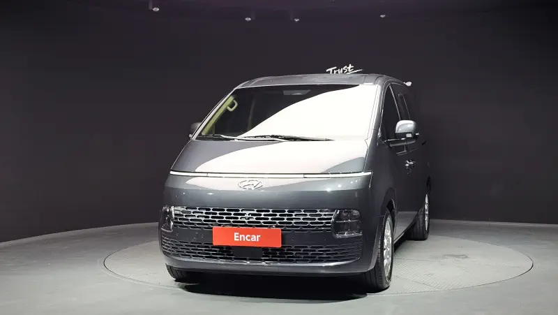 Hyundai Staria
