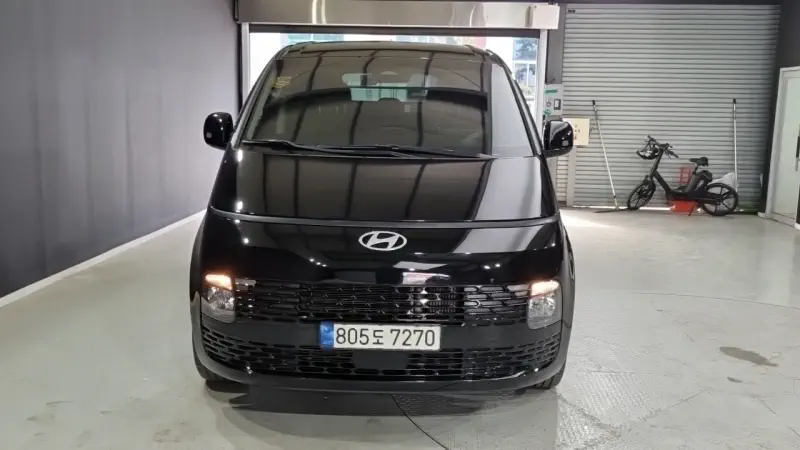 Hyundai Staria