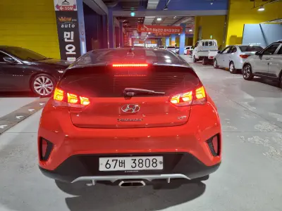 Hyundai Veloster