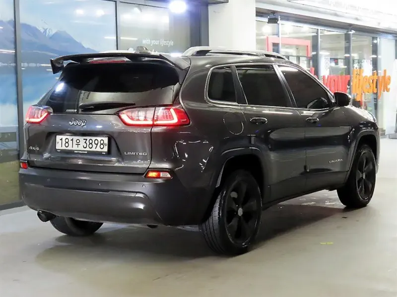 Jeep Cherokee