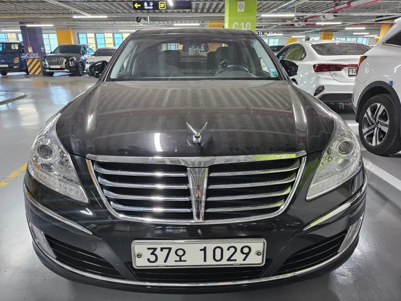 Hyundai Equus