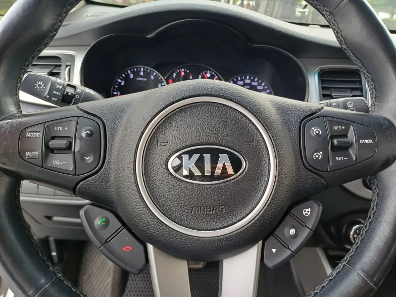 Kia Carens