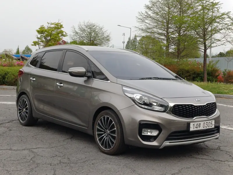 Kia Carens