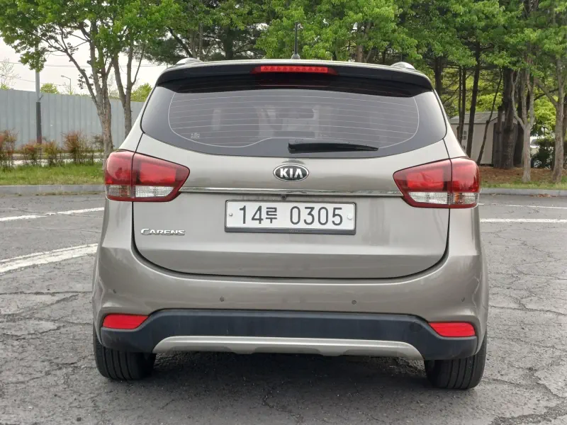 Kia Carens