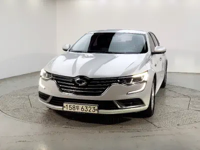 Renault SM6