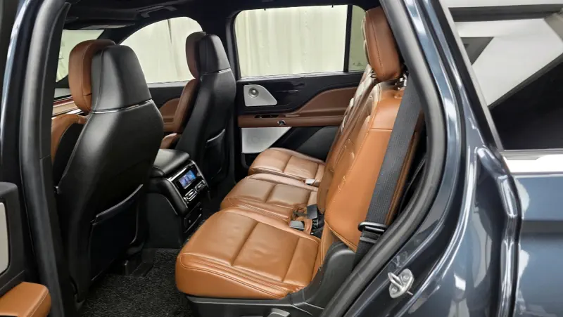 Lincoln Aviator
