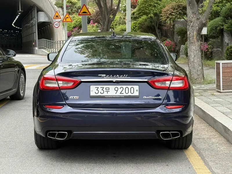 Maserati Quattroporte