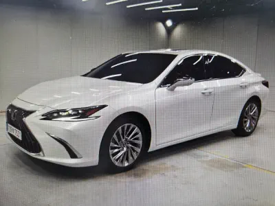 Lexus ES300h