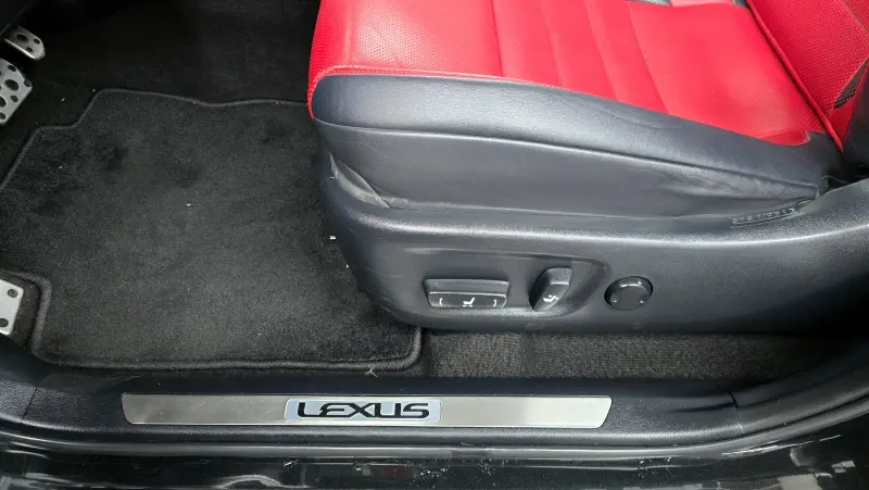 Lexus NX300