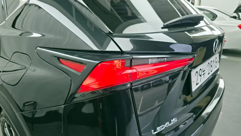 Lexus NX300