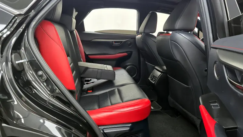 Lexus NX300