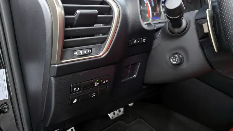 Lexus NX300