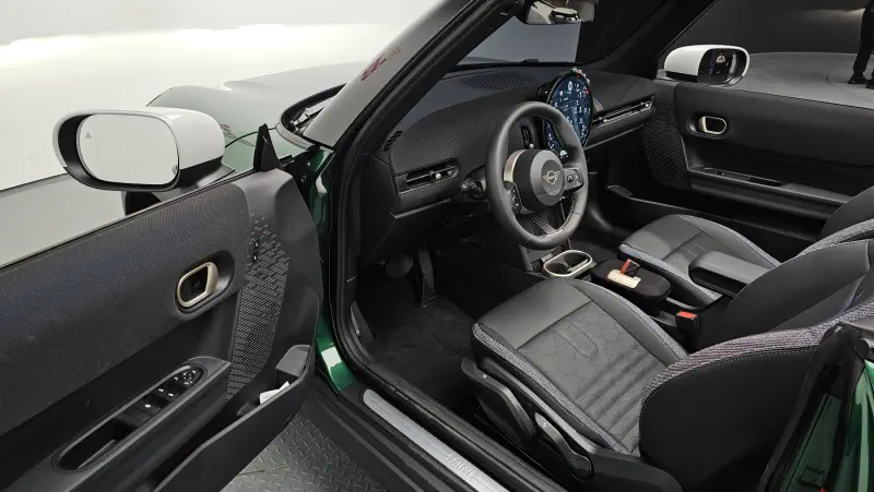 MINI Cooper Convertible