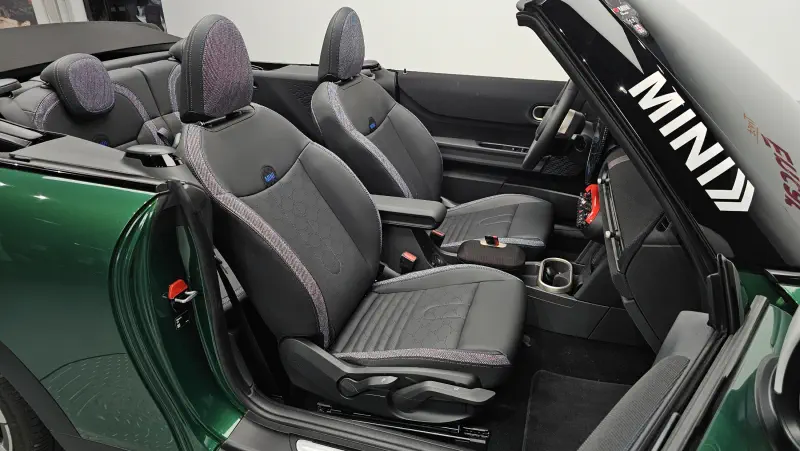 MINI Cooper Convertible