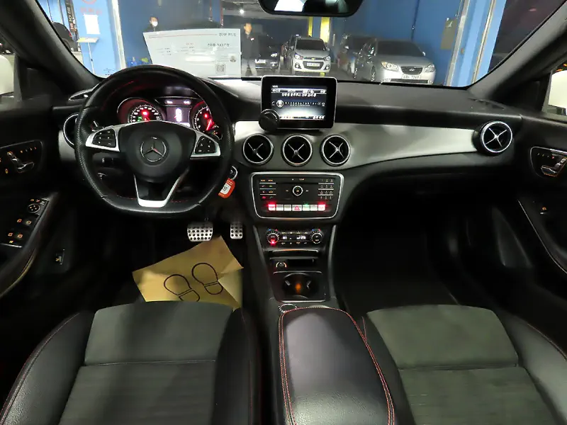 Mercedes-Benz CLA-Class