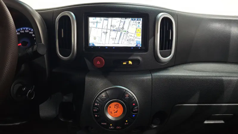 Nissan Cube